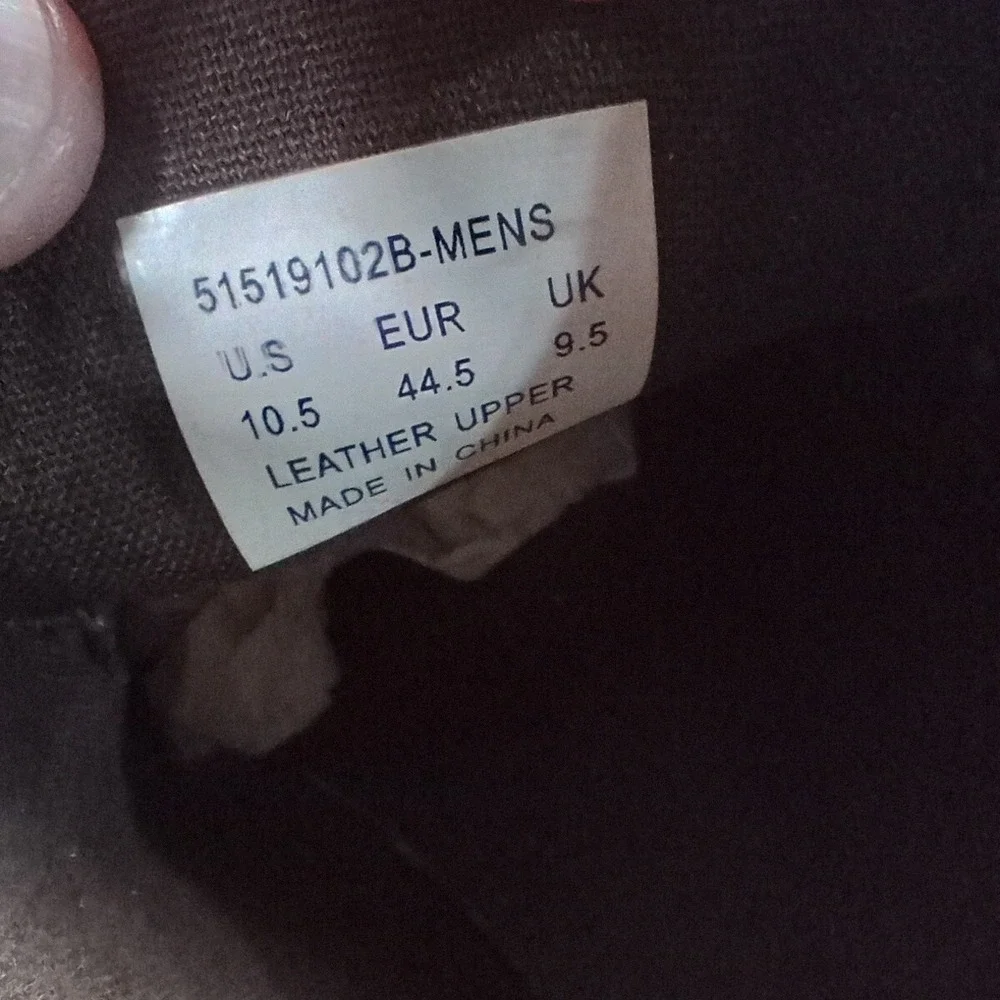 Levi's Suede Leather Wingtip Shoes Mens‎ Sz 10.5 Brown Dress Casual Oxfords